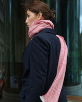 Schal aus italienischem Woll-Flauschgarn, Windmühlen-Jacquard, unisex, koralle