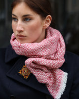 Schal aus italienischem Woll-Flauschgarn, Windmühlen-Jacquard, unisex, koralle