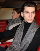 Schal aus Zegna Baruffa Garn, Herringbone-Dessin, unisex, schwarz/ecru