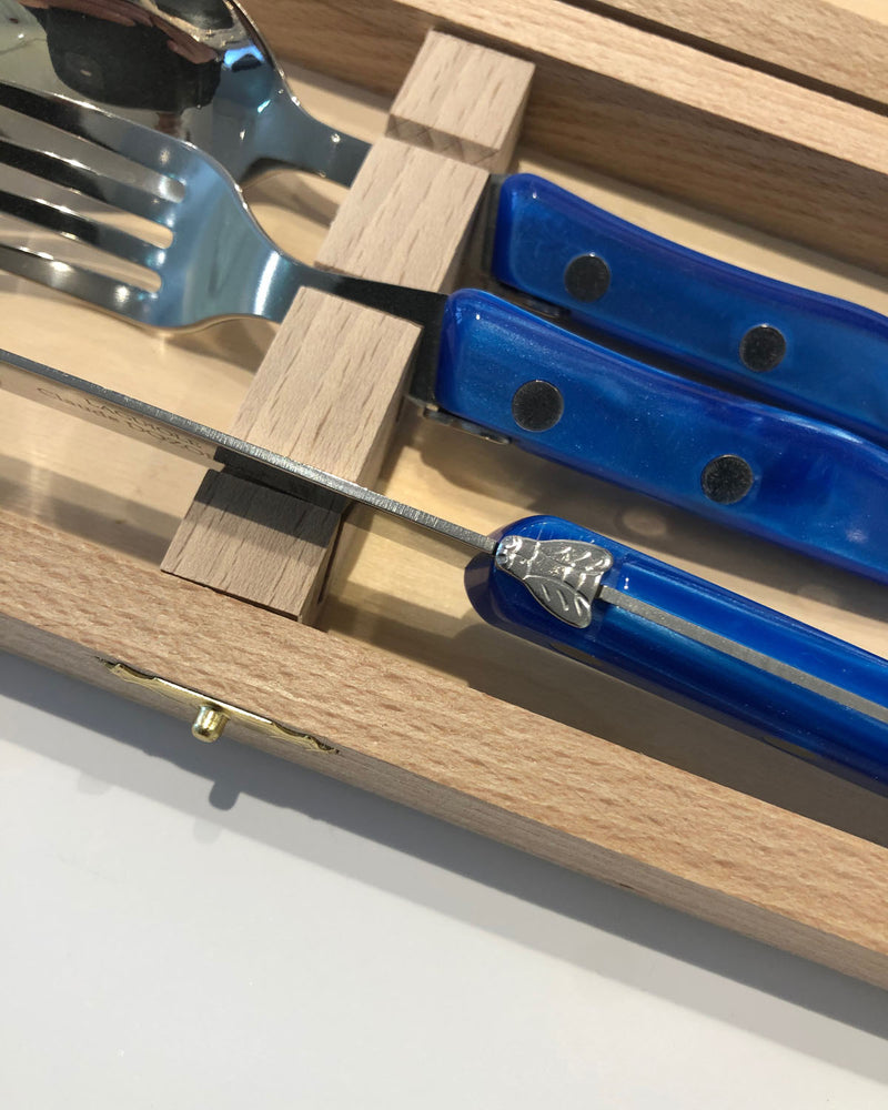 Children's cutlery set in an elegant wooden gift box, Laguiole, blue